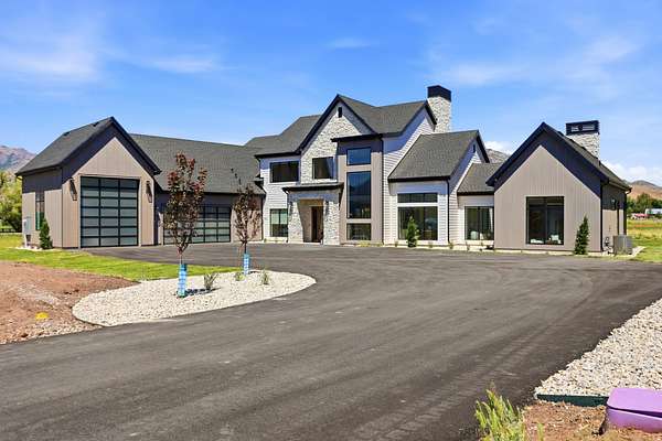 3.1 Acres of Land with Home for Sale in Huntsville, Utah