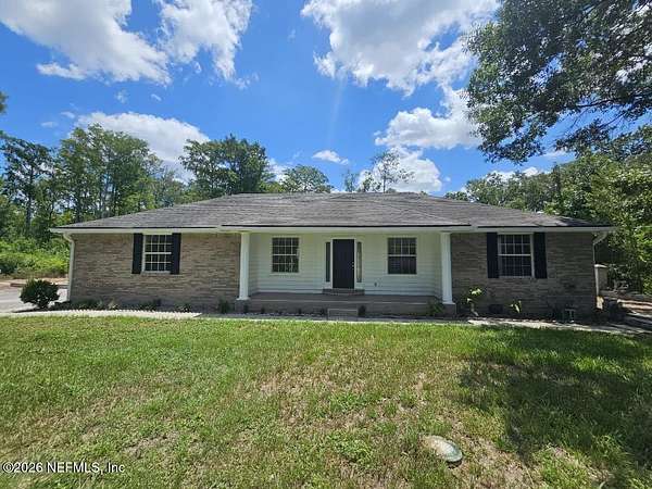 5.74 Acres of Land with Home for Sale in Middleburg, Florida