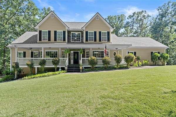 28.6 Acres of Recreational Land with Home for Sale in Dallas, Georgia