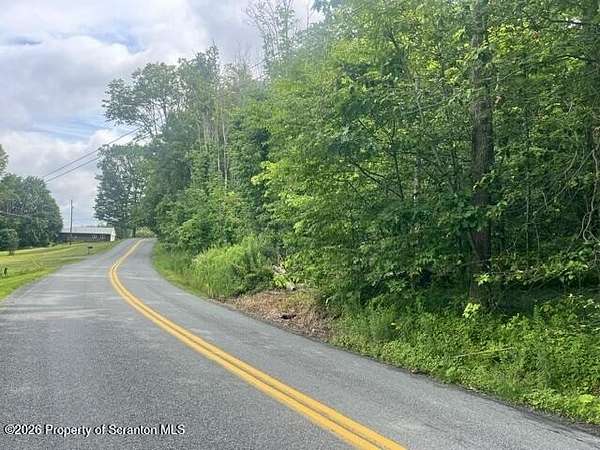 1.43 Acres of Residential Land for Sale in Lake Ariel, Pennsylvania