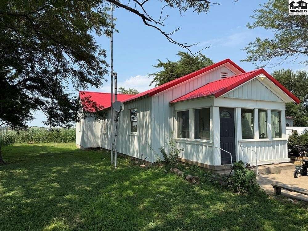 7 Acres of Land with Home for Sale in Larned, Kansas
