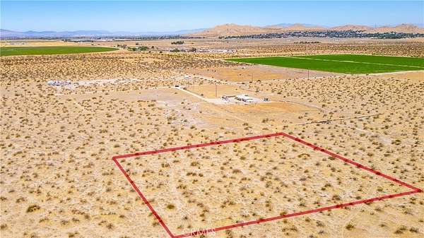 2.6 Acres of Land for Sale in Palmdale, California