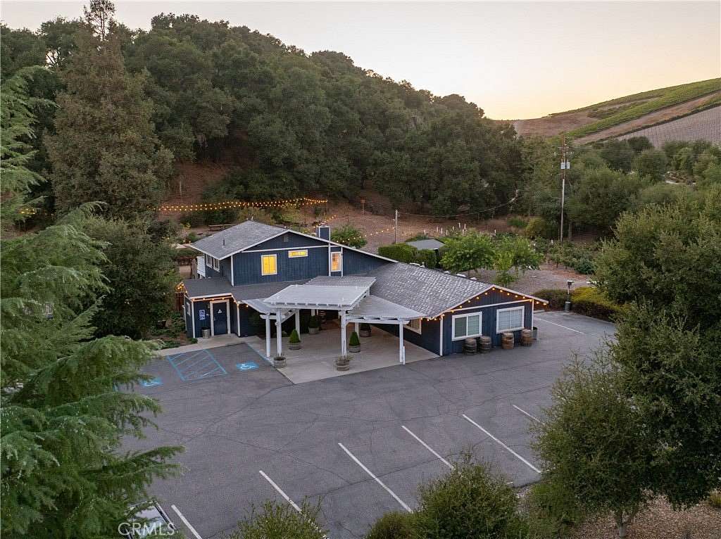 10.5 Acres of Land for Sale in Paso Robles, California
