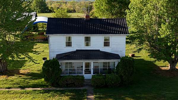 10.3 Acres of Land with Home for Sale in Richmond, Kentucky