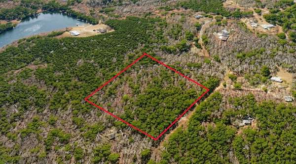 5.25 Acres of Residential Land for Sale in Newnan, Georgia