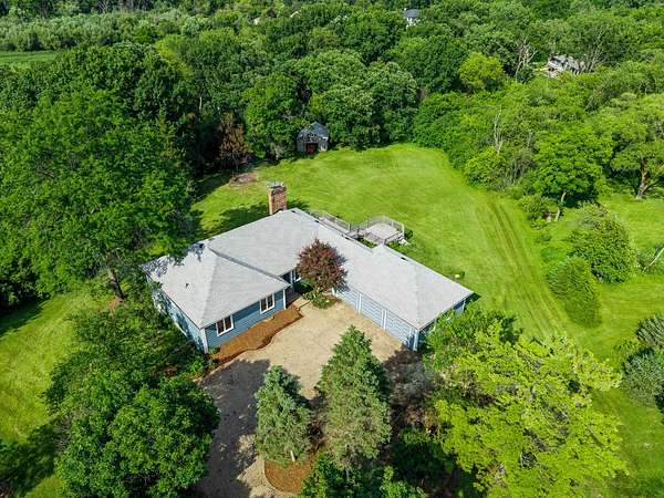 2 Acres of Land with Home for Sale in Barrington, Illinois