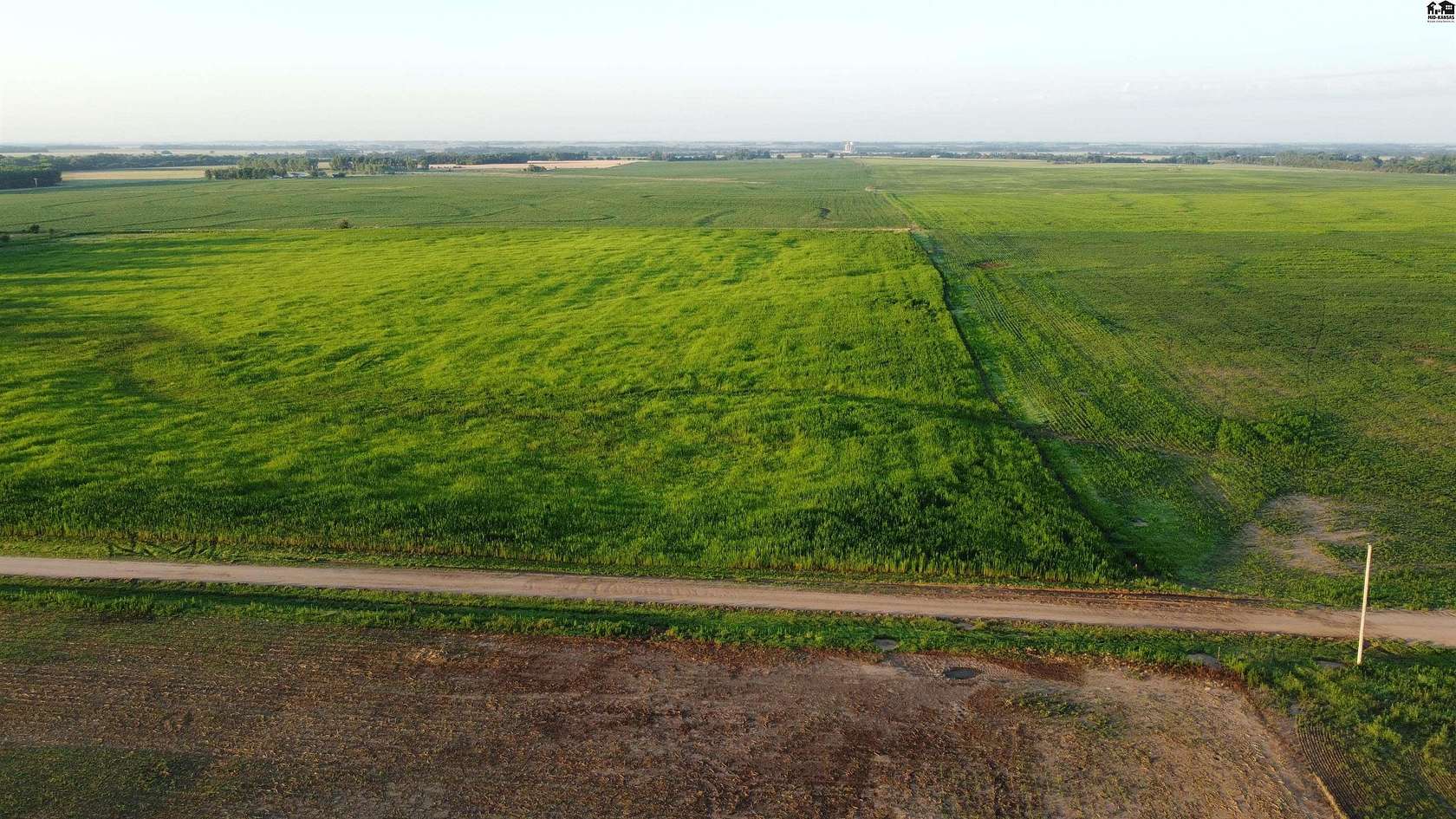 10 Acres of Recreational & Residential Land for Sale in Pretty Prairie, Kansas