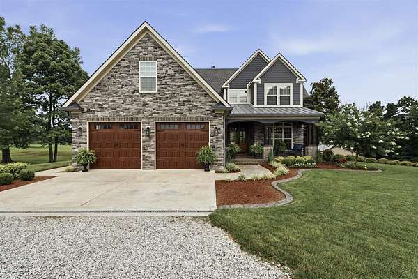 5 Acres of Land with Home for Sale in Bowling Green, Kentucky