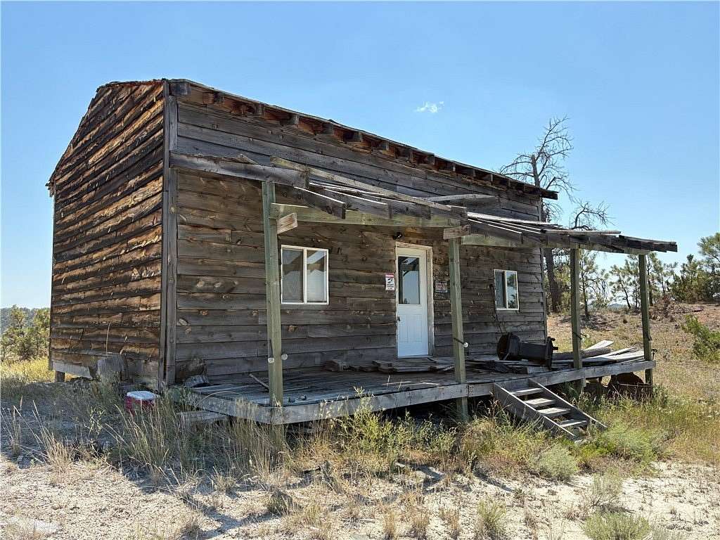 21.4 Acres of Recreational Land for Sale in Miles City, Montana