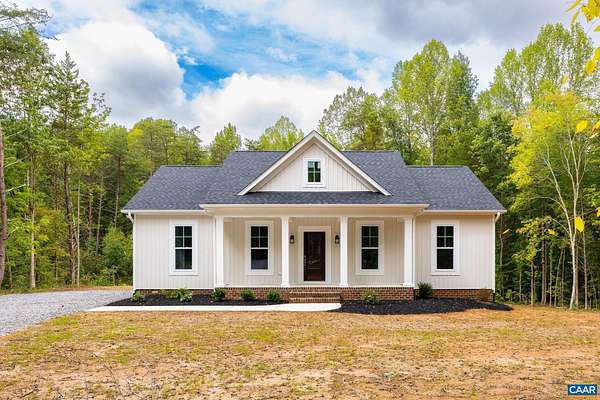4.36 Acres of Land with Home for Sale in Farmville, Virginia