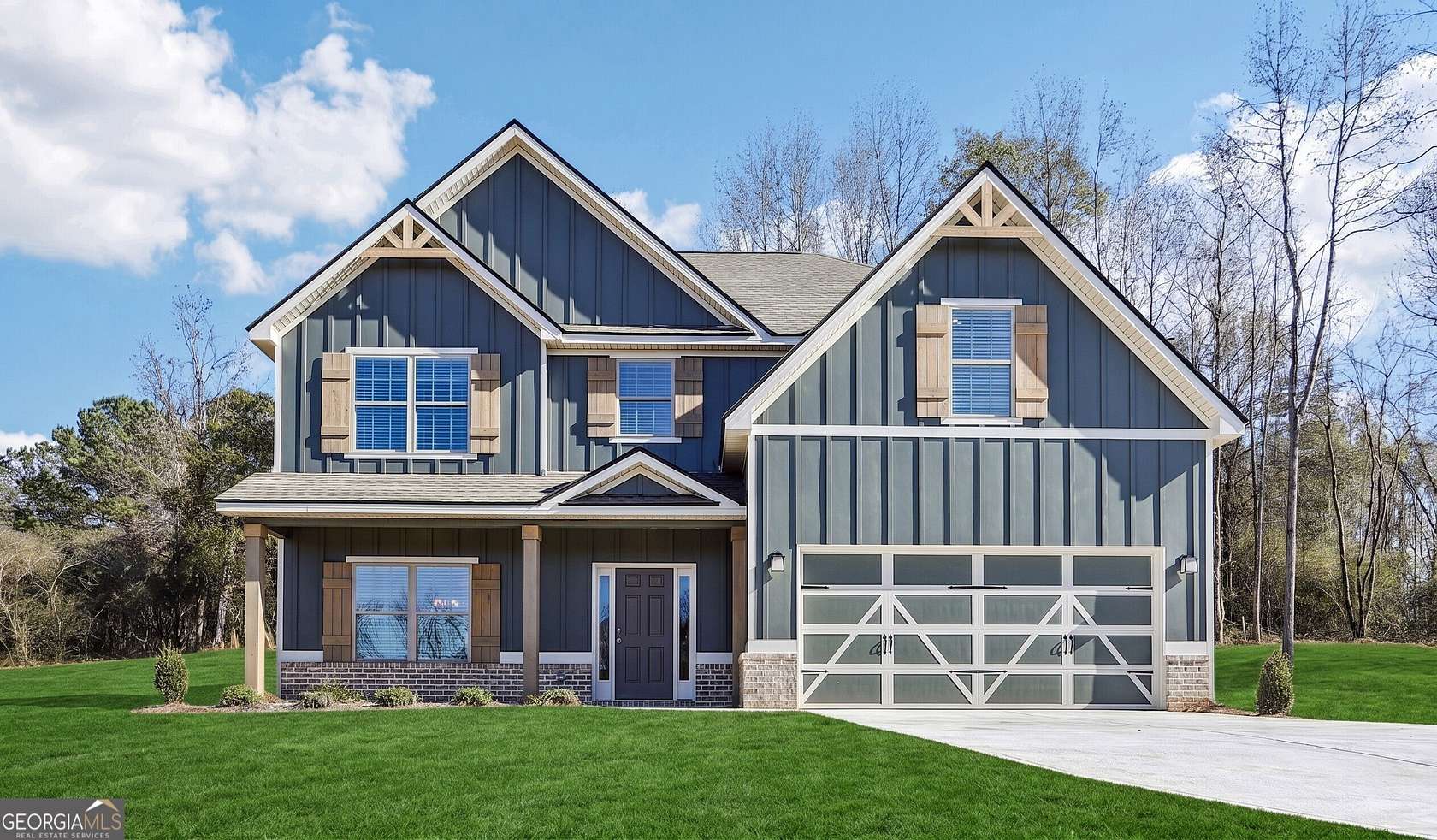 1.6 Acres of Land with Home for Sale in Grantville, Georgia