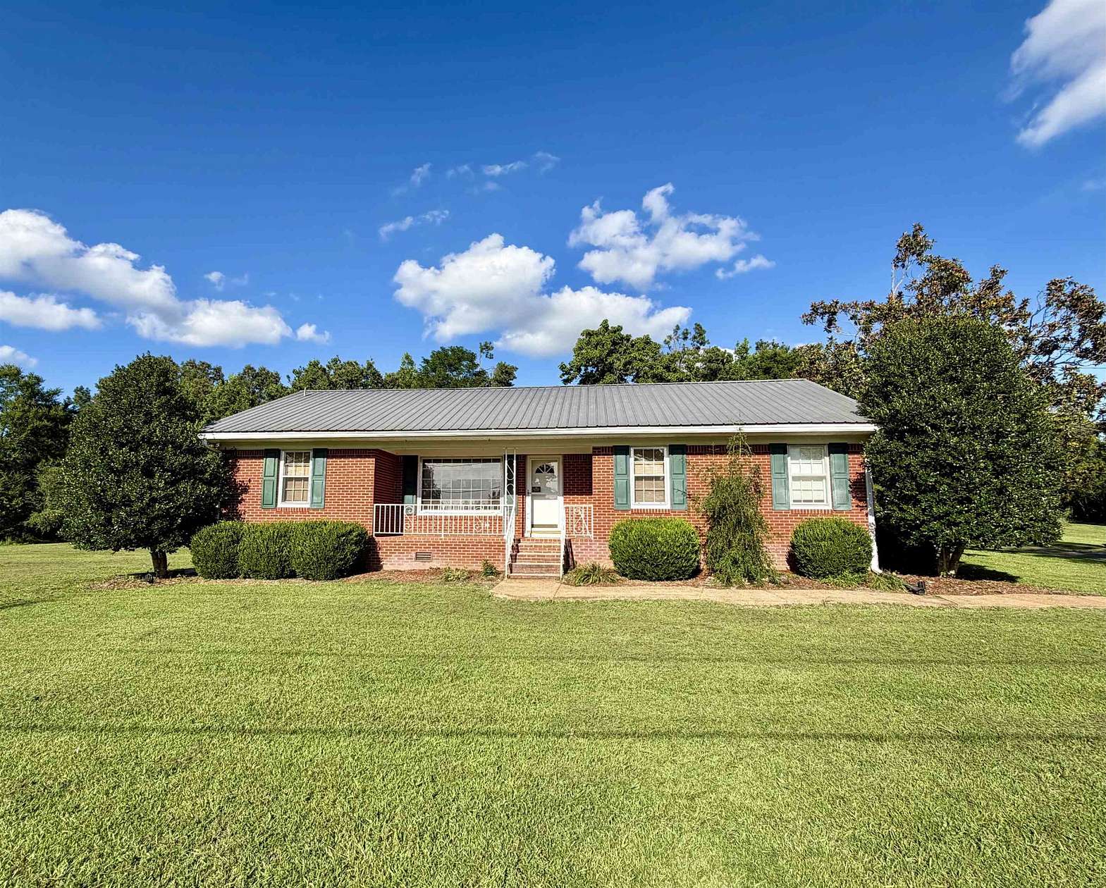 1.5 Acres of Land with Home for Sale in Stantonville, Tennessee