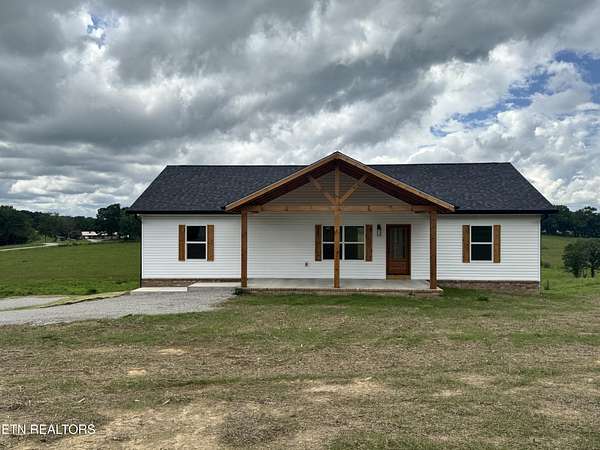 1.7 Acres of Land with Home for Sale in Jamestown, Tennessee