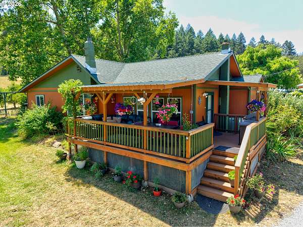 7.22 Acres of Land with Home for Sale in Riddle, Oregon