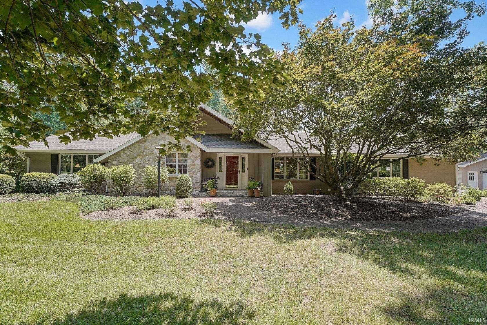 2.54 Acres of Land with Home for Sale in Evansville, Indiana