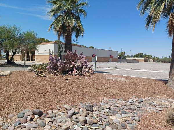 3.85 Acres of Improved Residential Land for Sale in Tucson, Arizona