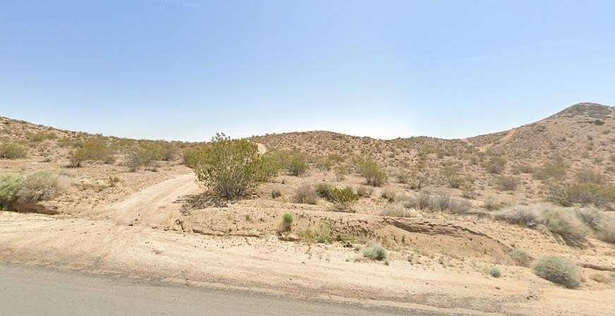 10 Acres of Land for Sale in Rosamond, California