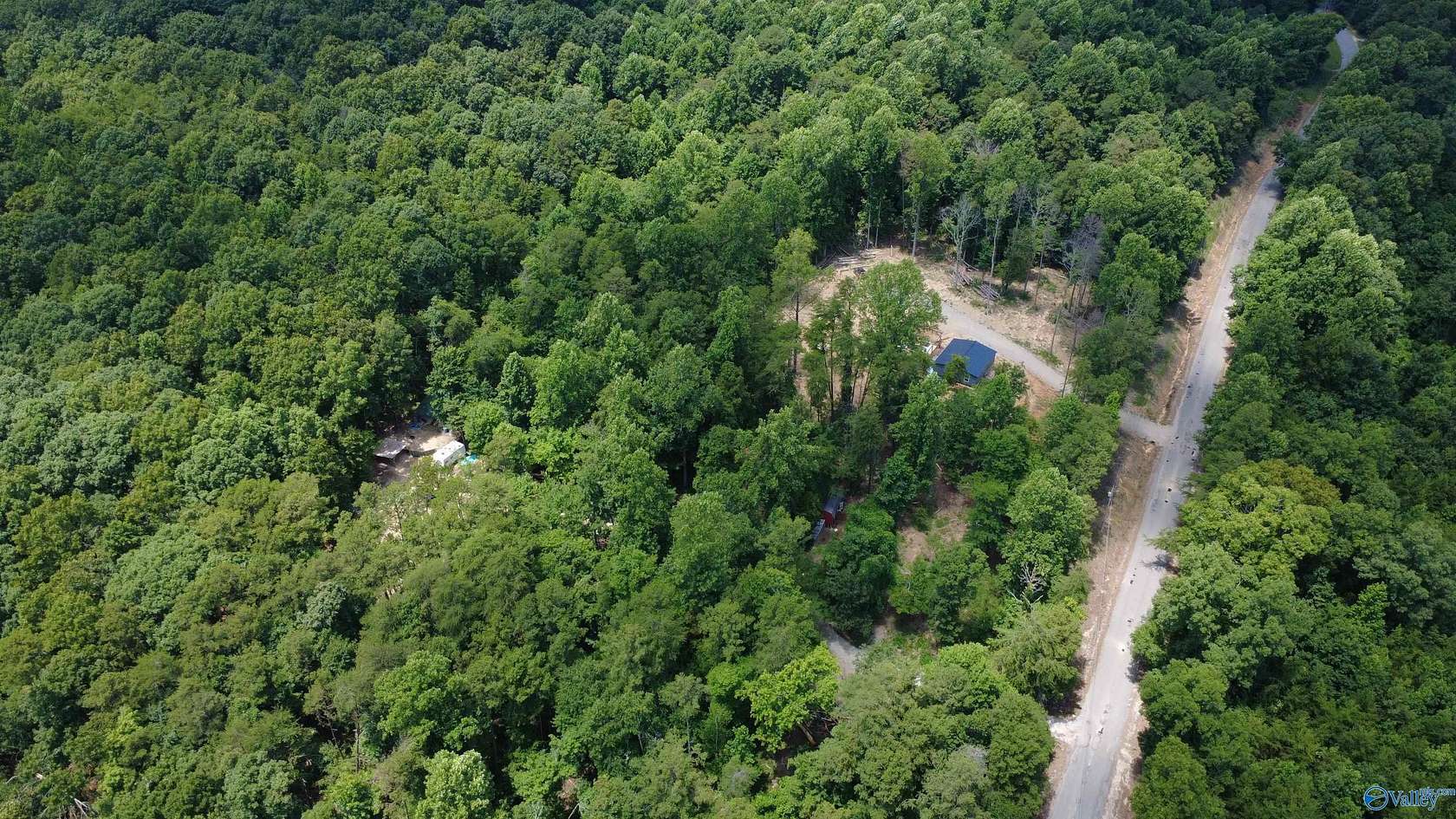 6 Acres of Residential Land for Sale in Bridgeport, Alabama