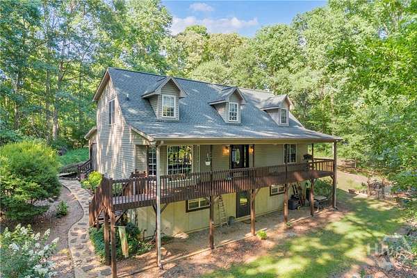 6 Acres of Land with Home for Sale in Commerce, Georgia