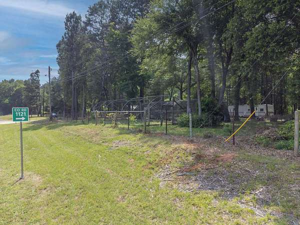5 Acres of Commercial Land for Sale in Kilgore, Texas