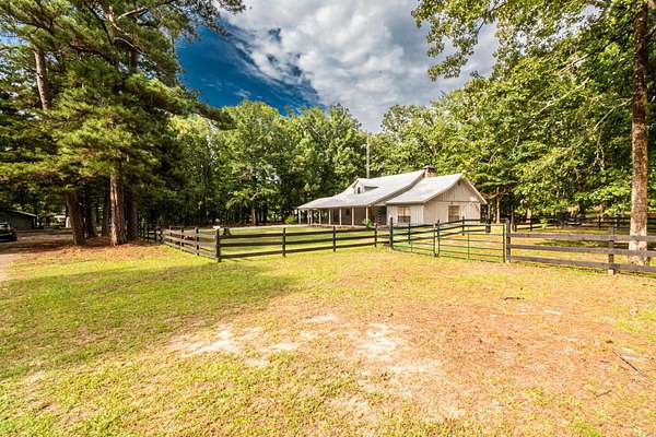 6.42 Acres of Land with Home for Sale in El Dorado, Arkansas