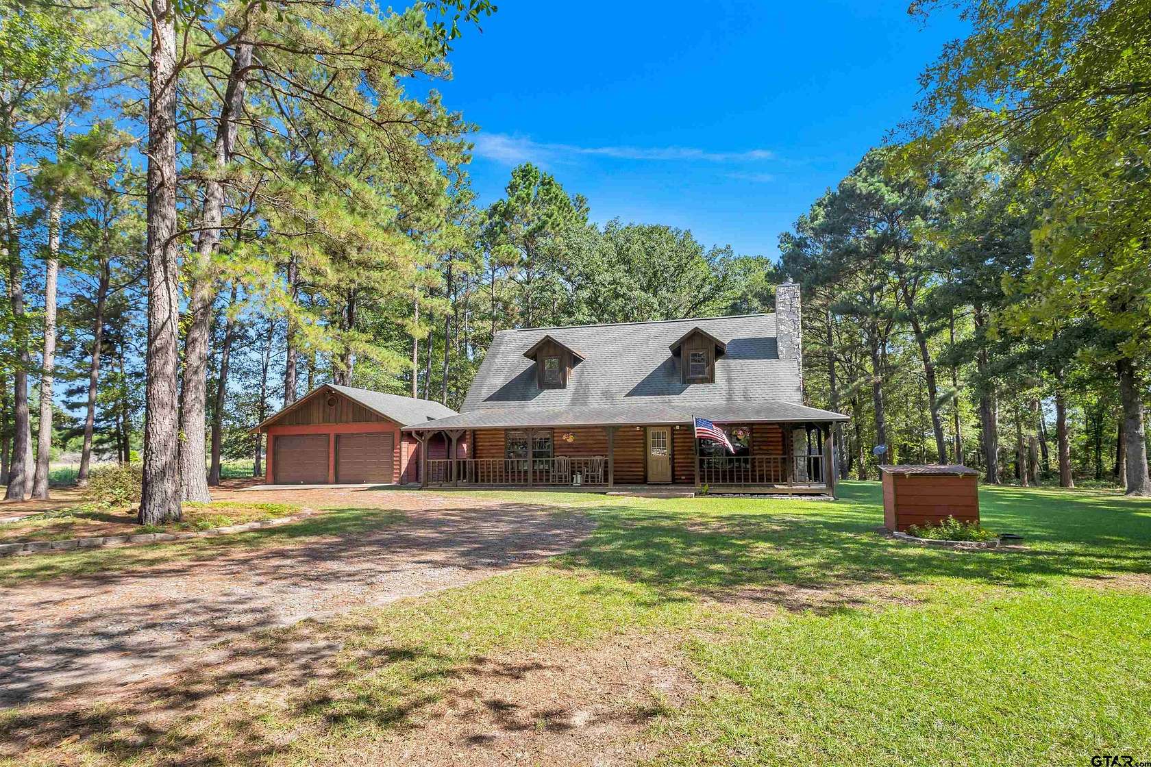 4.67 Acres of Land with Home for Sale in Mineola, Texas