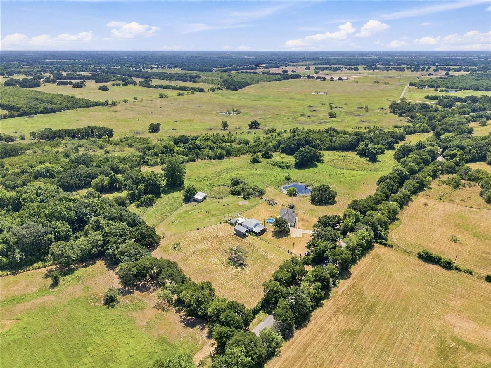 16.6 Acres of Land with Home for Sale in Kaufman, Texas