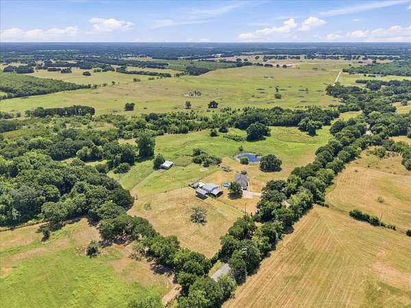 16.6 Acres of Land with Home for Sale in Kaufman, Texas
