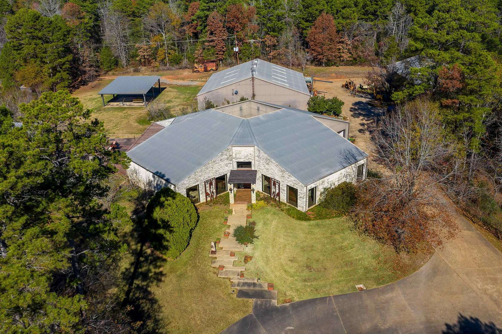 43 Acres of Land with Home for Sale in Longview, Texas