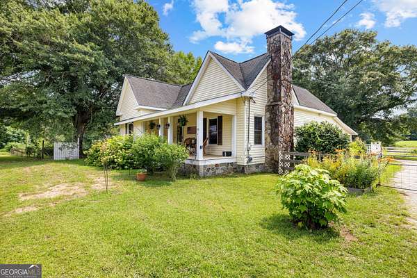 5 Acres of Land with Home for Sale in Fayetteville, Georgia