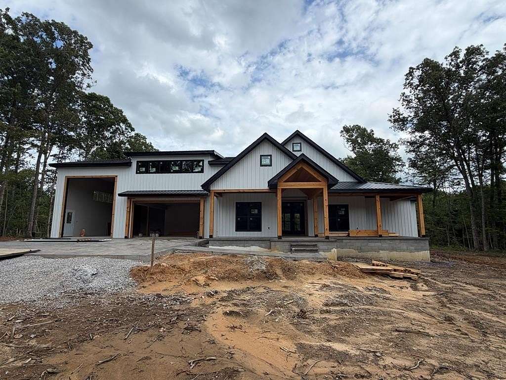 2.5 Acres of Land with Home for Sale in Jamestown, Tennessee