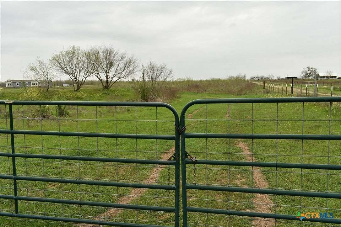 7.41 Acres of Residential Land for Sale in Red Rock, Texas