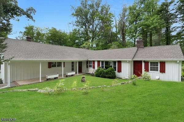 3.35 Acres of Land with Home for Lease in Morris Township, New Jersey