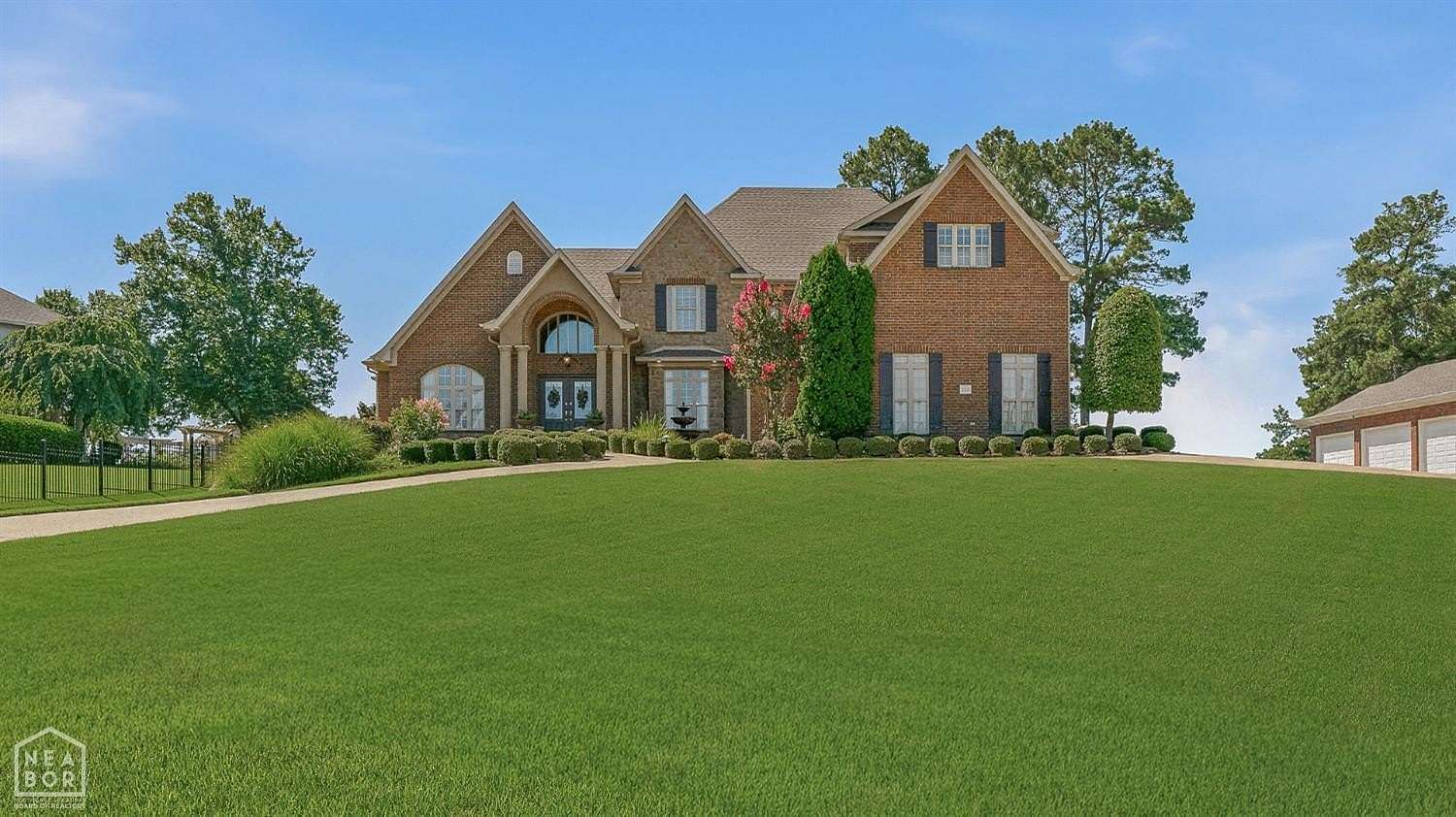 1.52 Acres of Land with Home for Sale in Jonesboro, Arkansas