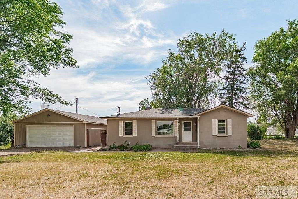 2.63 Acres of Land with Home for Sale in Roberts, Idaho