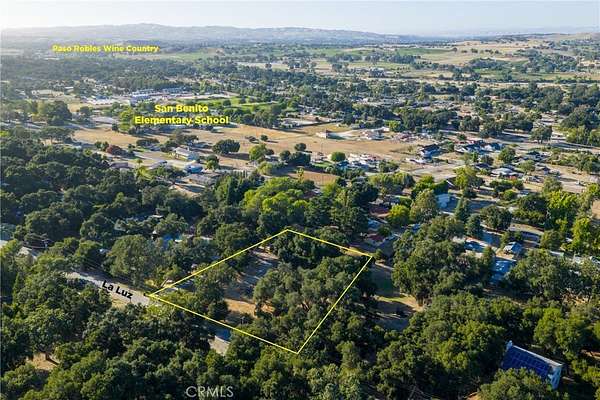 1 Acre of Land for Sale in Atascadero, California