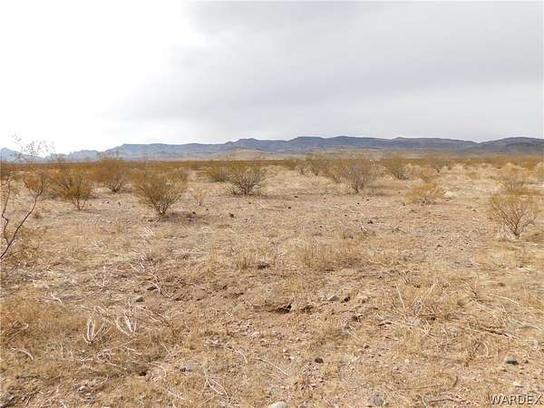 3 Acres of Residential Land for Sale in Golden Valley, Arizona