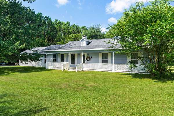 13.5 Acres of Land with Home for Sale in Lumberton, Mississippi