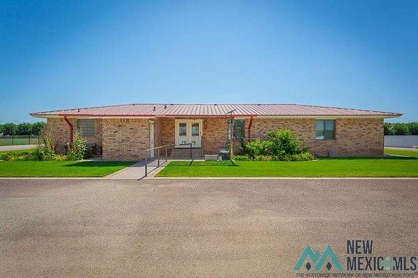 20 Acres of Agricultural Land with Home for Sale in Artesia, New Mexico