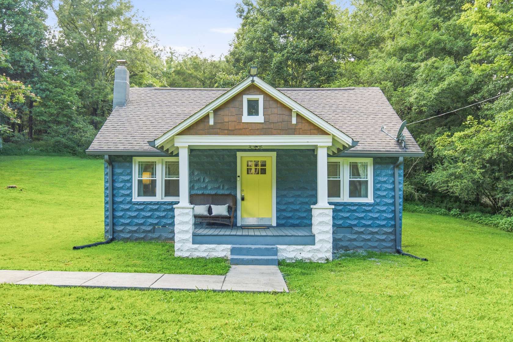 1.75 Acres of Land with Home for Sale in Dickson, Tennessee