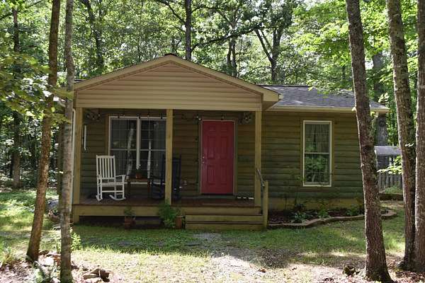 2.5 Acres of Land with Home for Sale in Taft, Tennessee