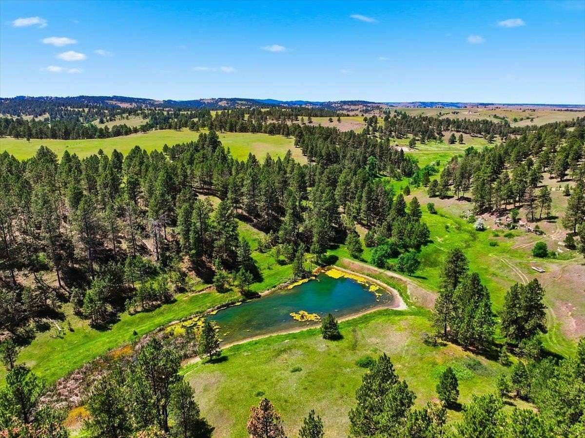 330 Acres of Land with Home for Sale in Belle Fourche, South Dakota