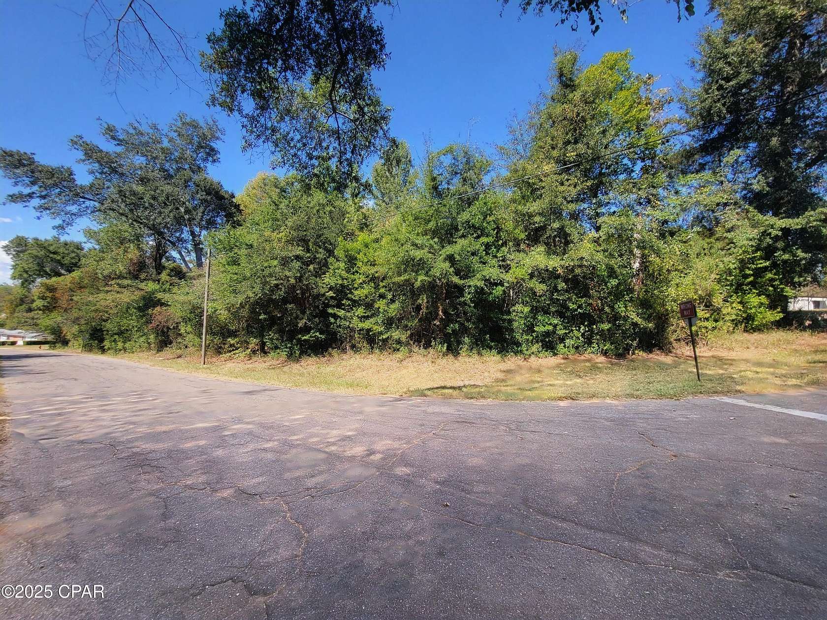 3 Acres of Residential Land for Sale in Marianna, Florida