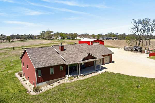 3 Acres of Land with Home for Sale in Waverly, Iowa