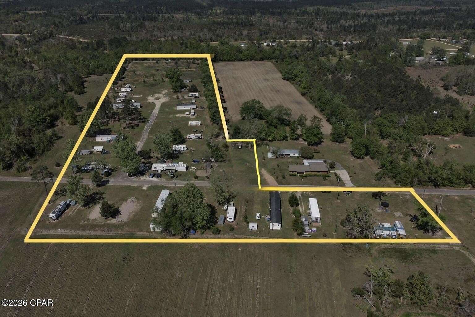 10 Acres of Improved Residential Land for Sale in Marianna, Florida