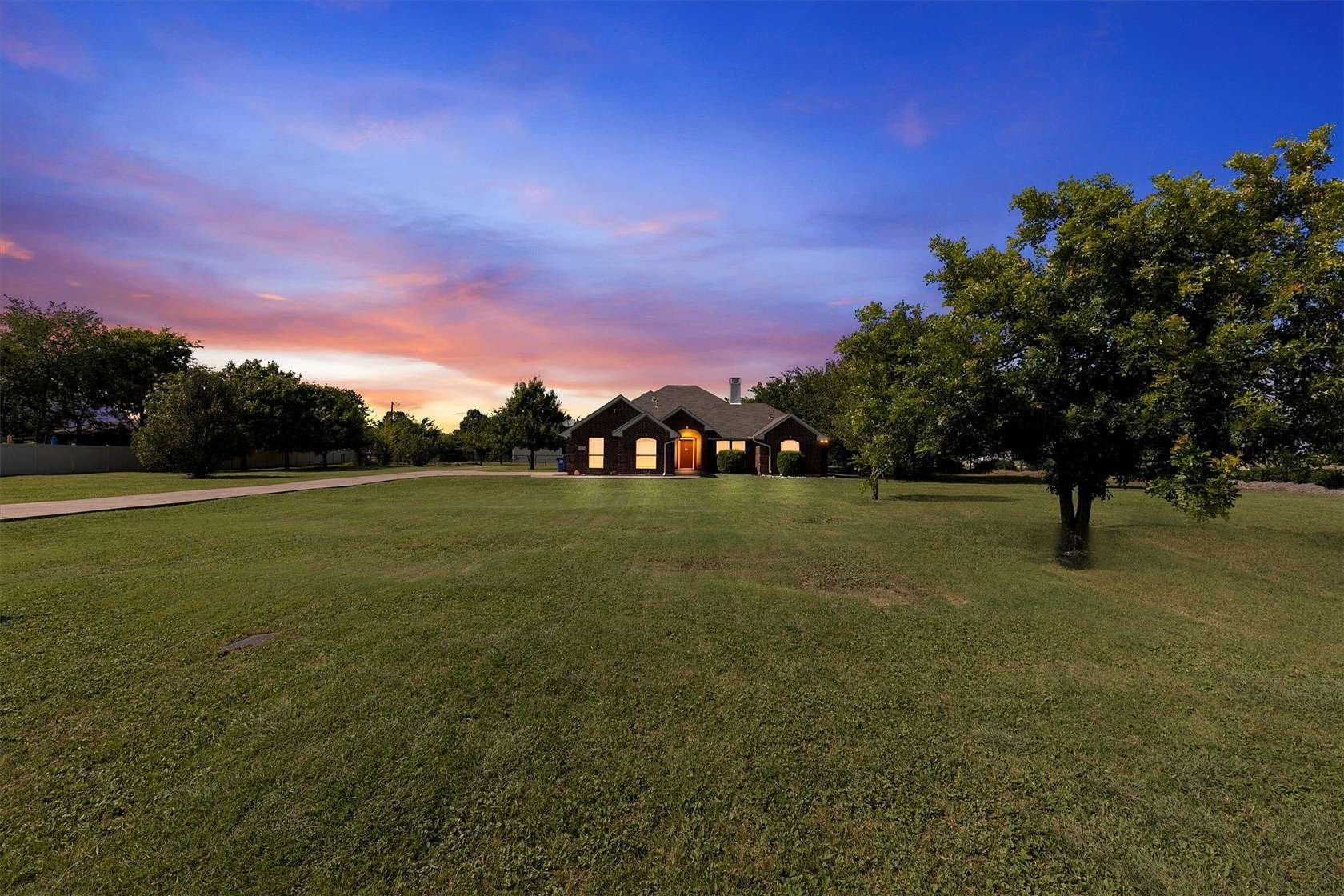 2.58 Acres of Land with Home for Sale in Lucas, Texas