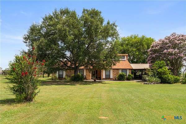 4 Acres of Land with Home for Sale in Marion, Texas