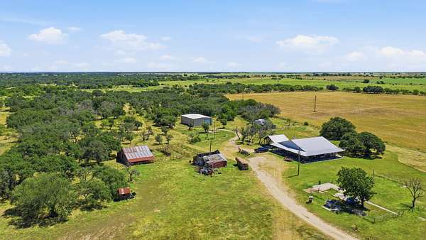 206 Acres of Land with Home for Sale in Hamilton, Texas