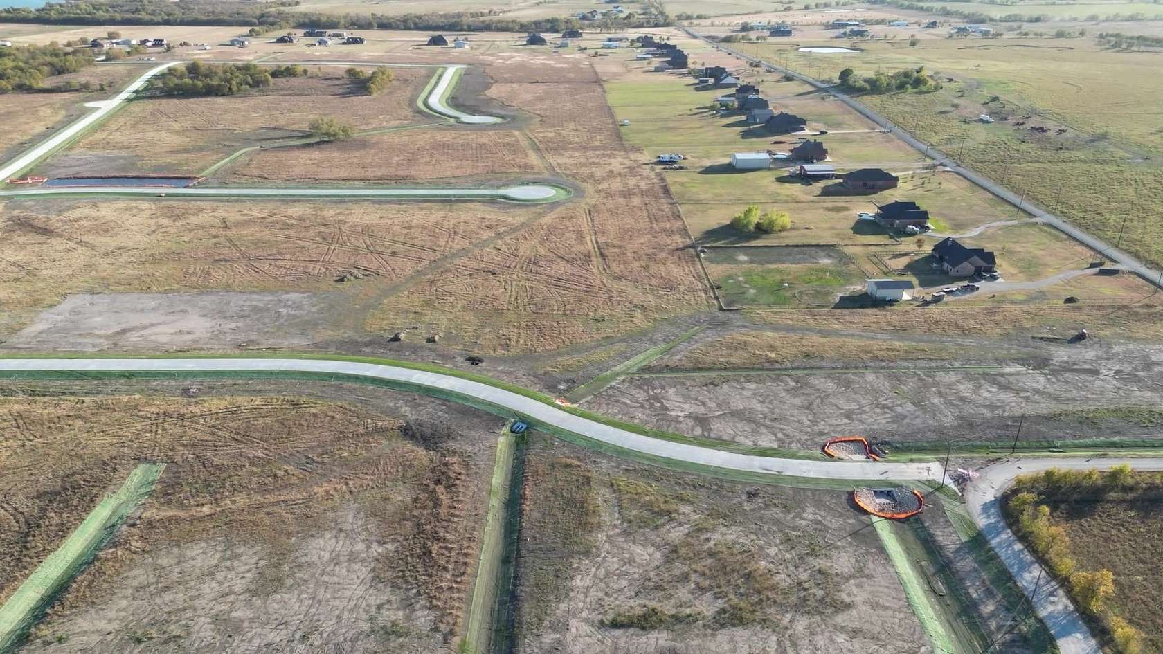 2 Acres of Residential Land for Sale in Sanger, Texas