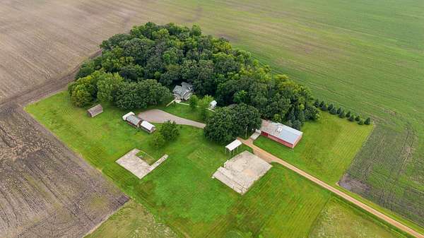 7 Acres of Land with Home for Sale in Glencoe, Minnesota